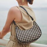 Sac d'Épaule Demi-Lune - Élégance Pied de Poule | Nina Sac