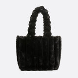 Cabas Pelucheux en Fausse Fourrure | Nina Sac Noir / Médium